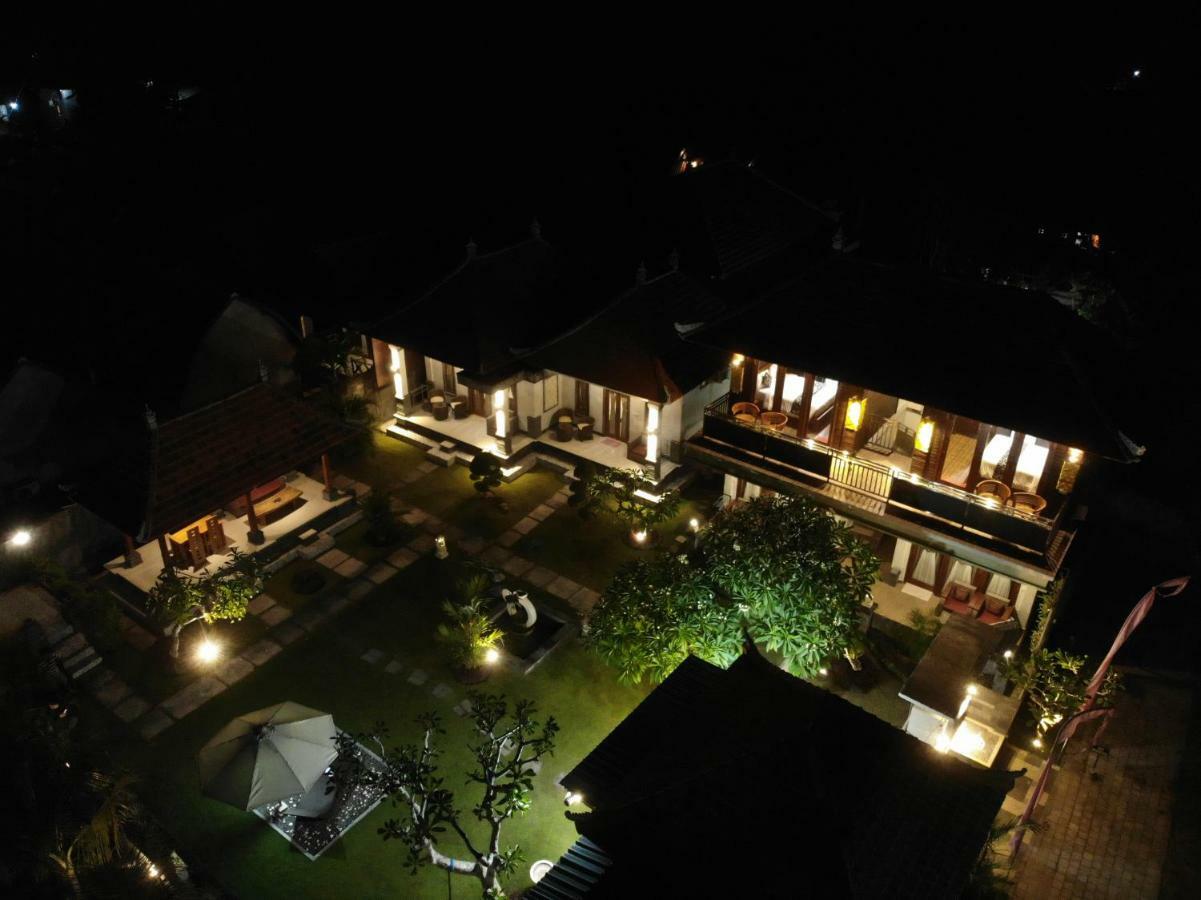 The Kanha Palace Batununggul Kültér fotó